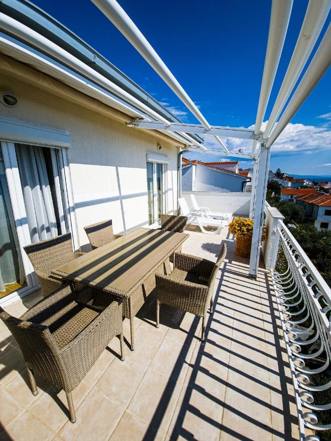 Apartments Cacija Трогир Экстерьер фото