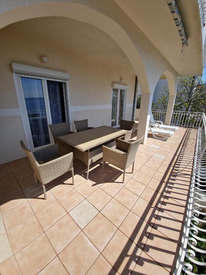 Apartments Cacija Трогир Экстерьер фото